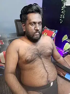 Rayansmith  online show from October 6, 2025, 2:29 pm