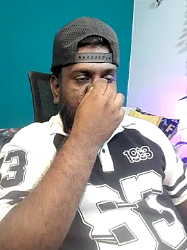 Snapshot of Rayansmith_ chatting on February 12, 2026, 11:32 am Rayansmith online show from February 12, 2026, 11:32 am