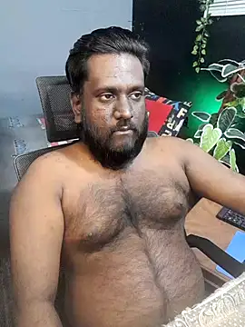 Rayansmith  online show from November 21, 2025, 11:42 am