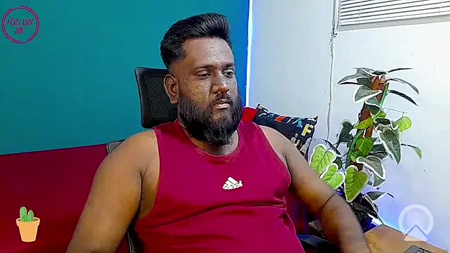 Rayansmith  online show from April 7, 2026, 9:16 pm