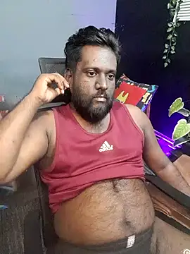 Rayansmith  online show from October 5, 2025, 11:28 pm