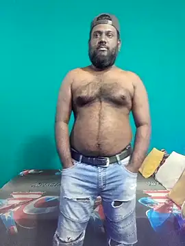 Snapshot of Rayansmith_ chatting on February 16, 2026, 11:24 pm Rayansmith online show from February 16, 2026, 11:24 pm