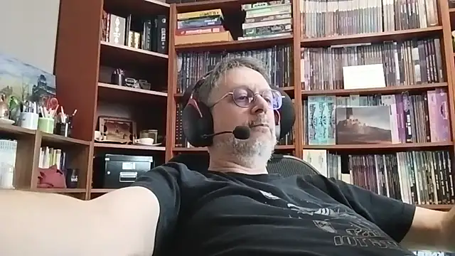 Snapshot of Mandra_is_a_whore chatting on November 25, 2025, 10:37 am Mandra is a whore online show from November 25, 2025, 10:37 am