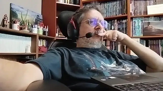 Mandra is a whore online show from January 16, 2026, 8:40 am