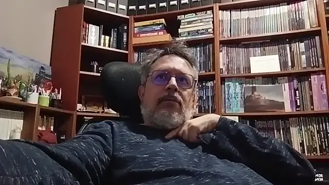 Mandra is a whore online show from December 18, 2025, 8:12 pm