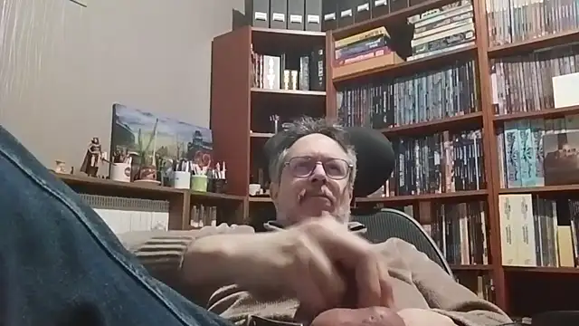 Mandra is a whore online show from January 16, 2026, 10:36 pm