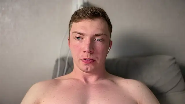 Snapshot of iron__chap chatting on February 4, 2026, 8:26 pm iron chap online show from February 4, 2026, 8:26 pm