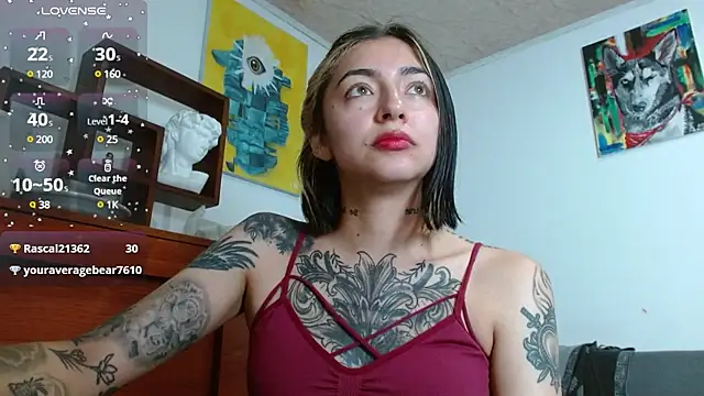 ZoeBakers  online show from March 19, 2025, 6:23 pm