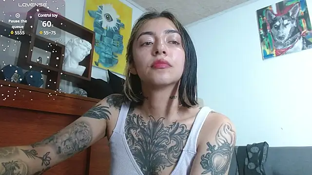 ZoeBakers  online show from March 22, 2025, 3:20 am