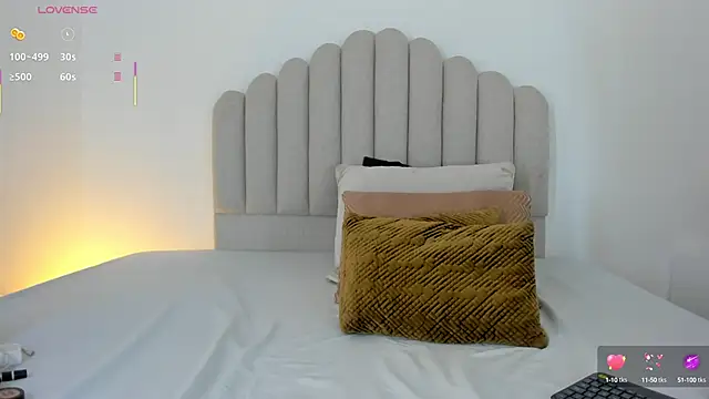 Snapshot of sarita_duque chatting on September 25, 2025, 12:11 pm sarita duque online show from September 25, 2025, 12:11 pm