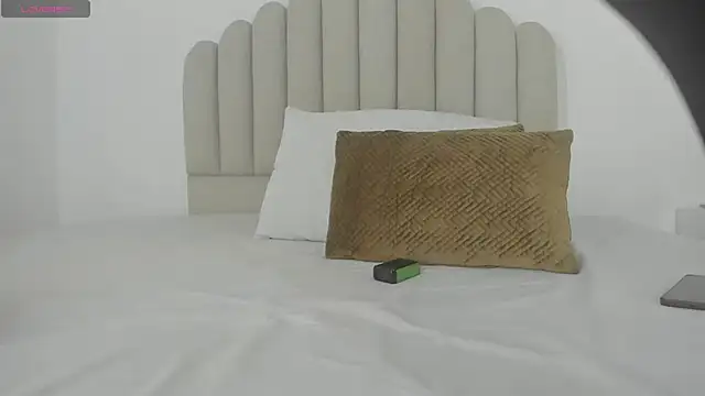 Snapshot of sarita_duque chatting on September 13, 2025, 10:59 am sarita duque online show from September 13, 2025, 10:59 am