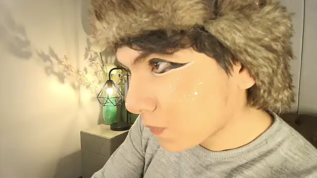 Snapshot of Satuurn_ chatting on February 10, 2026, 2:16 pm Satuurn online show from February 10, 2026, 2:16 pm