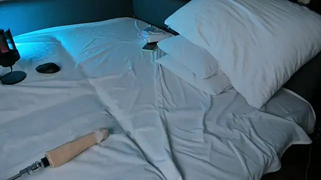 jannemary online show from November 2, 2025, 11:32 pm