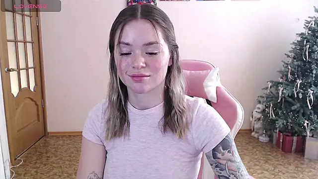 Snapshot of miaacatt chatting on January 16, 2026, 8:18 am miaacatt online show from January 16, 2026, 8:18 am