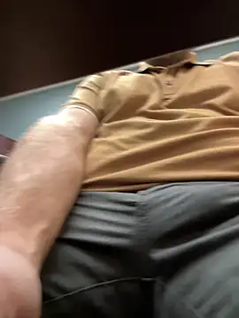 Snapshot of Bigbi6foot5 chatting on October 15, 2025, 7:11 pm Bigbi6foot5 online show from October 15, 2025, 7:11 pm