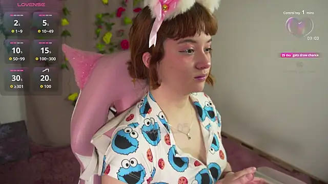 Snapshot of molly_russell chatting on November 4, 2025, 10:57 pm molly russell online show from November 4, 2025, 10:57 pm