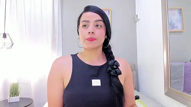 Snapshot of Paula_Desousa chatting on October 20, 2025, 7:25 pm Paula Desousa online show from October 20, 2025, 7:25 pm