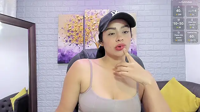 Snapshot of Paula_Desousa chatting on November 8, 2025, 1:58 pm Paula Desousa online show from November 8, 2025, 1:58 pm