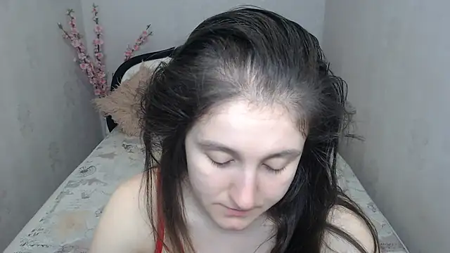 Snapshot of Holliy_Cooper chatting on May 13, 2026, 8:10 am Holliy Cooper online show from May 13, 2026, 8:10 am