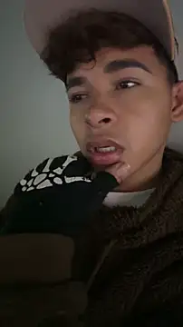 Austin connor  online show from October 25, 2025, 5:06 am