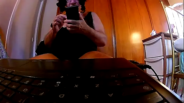 daniela44 online show from October 31, 2025, 8:22 am