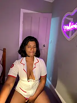 RoseMelanie online show from November 5, 2025, 8:06 am