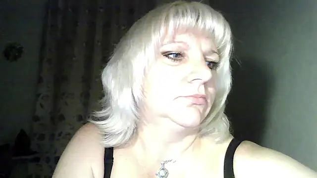 Snapshot of MeilomaWesa chatting on October 27, 2025, 2:51 pm MeilomaWesa online show from October 27, 2025, 2:51 pm