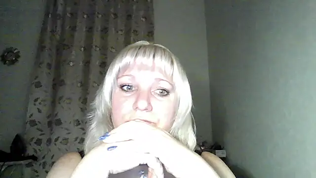 Snapshot of MeilomaWesa chatting on October 24, 2025, 9:36 pm MeilomaWesa online show from October 24, 2025, 9:36 pm