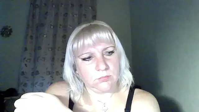 Snapshot of MeilomaWesa chatting on November 19, 2025, 12:38 pm MeilomaWesa online show from November 19, 2025, 12:38 pm