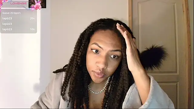 Snapshot of im_alivys_ chatting on June 18, 2026, 1:26 am im alivys online show from June 18, 2026, 1:26 am