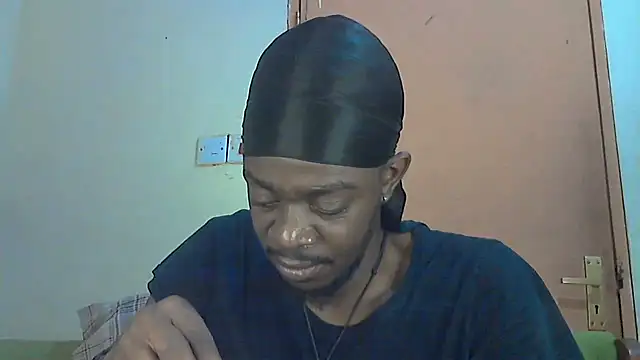 Snapshot of BIGDICKMULLAH chatting on October 9, 2025, 7:25 pm BIGDICKMULLAH online show from October 9, 2025, 7:25 pm