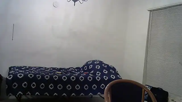 Snapshot of Peachestabby147 chatting on November 16, 2025, 5:12 am Peachestabby147 online show from November 16, 2025, 5:12 am