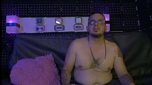 Snapshot of Dulce_yors chatting on February 8, 2025, 11:55 pm Dulce yors online show from February 8, 2025, 11:55 pm