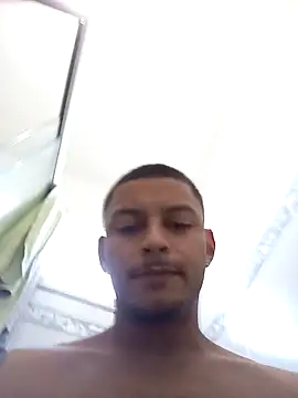 emrehliug12 online show from April 1, 2026, 6:49 pm