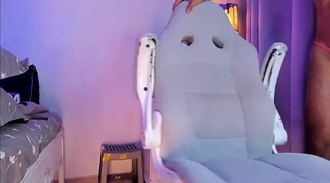 Snapshot of nau_fonseca1 chatting on February 16, 2025, 2:09 am nau fonseca1 online show from February 16, 2025, 2:09 am