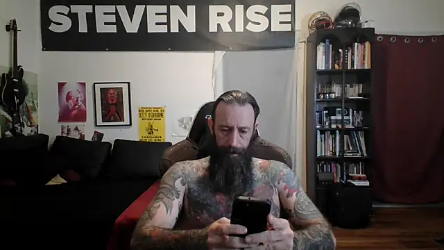 Snapshot of StevenRiseNYC chatting on June 2, 2026, 12:16 pm StevenRiseNYC online show from June 2, 2026, 12:16 pm