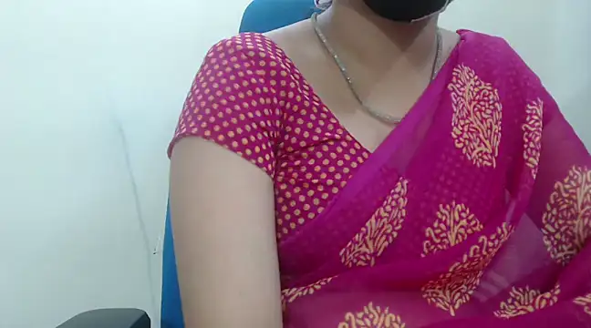 Snapshot of Lovely_Siri_23 chatting on March 19, 2025, 8:32 pm Lovely Siri 23 online show from March 19, 2025, 8:32 pm