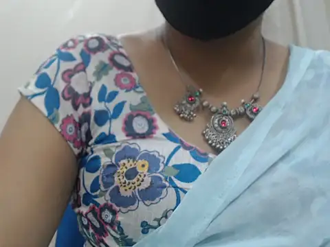 Snapshot of Lovely_Siri_23 chatting on June 21, 2026, 2:12 pm Lovely Siri 23 online show from June 21, 2026, 2:12 pm