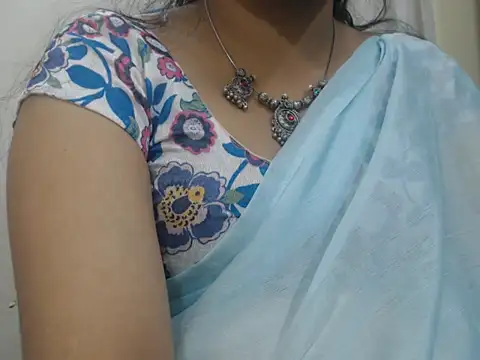Snapshot of Lovely_Siri_23 chatting on July 4, 2026, 6:23 pm Lovely Siri 23 online show from July 4, 2026, 6:23 pm