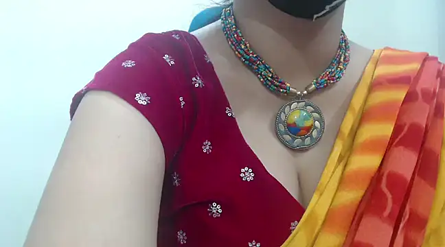 Snapshot of Lovely_Siri_23 chatting on February 1, 2025, 3:39 pm Lovely Siri 23 online show from February 1, 2025, 3:39 pm