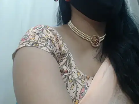 Snapshot of Lovely_Siri_23 chatting on July 28, 2026, 11:17 am Lovely Siri 23 online show from July 28, 2026, 11:17 am