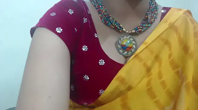 Snapshot of Lovely_Siri_23 chatting on February 1, 2025, 11:31 am Lovely Siri 23 online show from February 1, 2025, 11:31 am