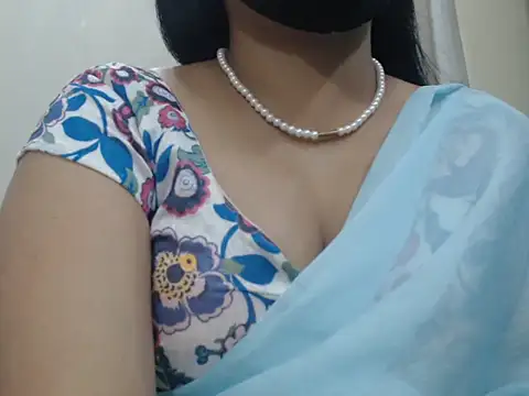 Snapshot of Lovely_Siri_23 chatting on July 22, 2026, 6:15 am Lovely Siri 23 online show from July 22, 2026, 6:15 am