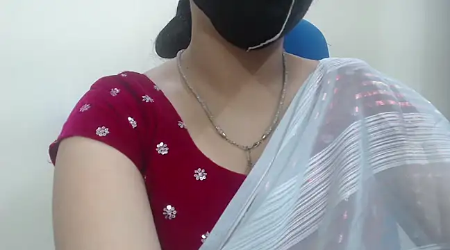 Snapshot of Lovely_Siri_23 chatting on March 20, 2025, 7:04 pm Lovely Siri 23 online show from March 20, 2025, 7:04 pm