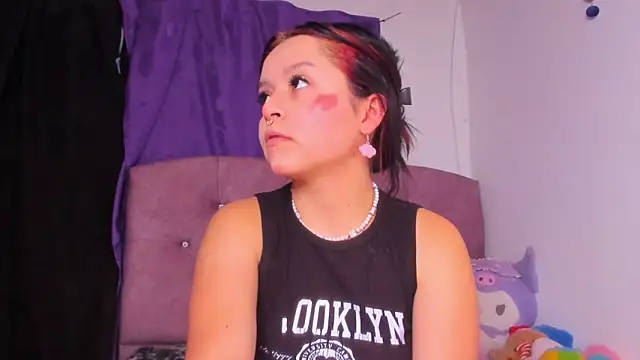 Snapshot of amy_18 chatting on September 10, 2025, 5:50 am amy 18 online show from September 10, 2025, 5:50 am