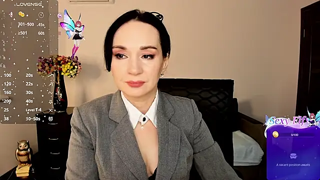 Snapshot of Sofia_Ford chatting on February 6, 2025, 1:32 pm Sofia Ford online show from February 6, 2025, 1:32 pm