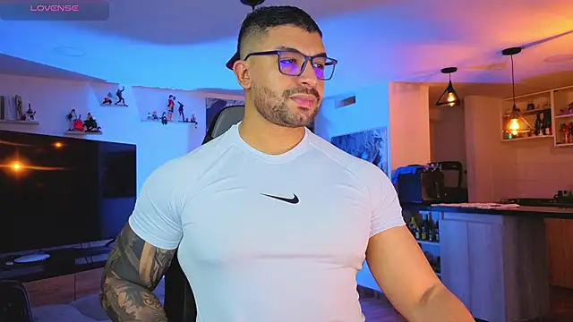 Michael Diamond online show from September 26, 2025, 2:51 am