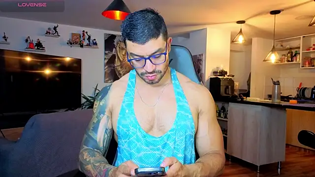 Michael Diamond online show from April 28, 2026, 3:33 am