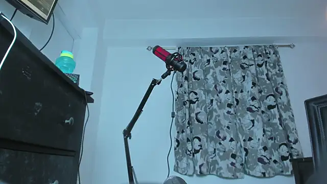 eileen pinkman online show from October 28, 2025, 2:56 am