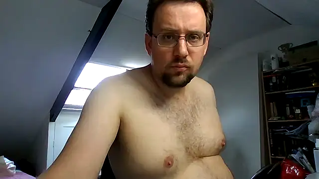 rdewaard81 online show from September 10, 2025, 8:02 am